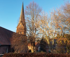 Hoch Aufragend - Die Maria-Mgdalene-Kirche in Lauenburg/Elbe, © Dorothée Meyer