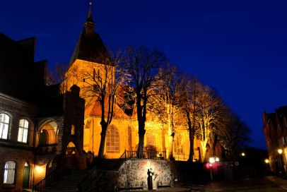 St. Nicolai-Kirche zur blauen Stunde., © Jochen Buchholz