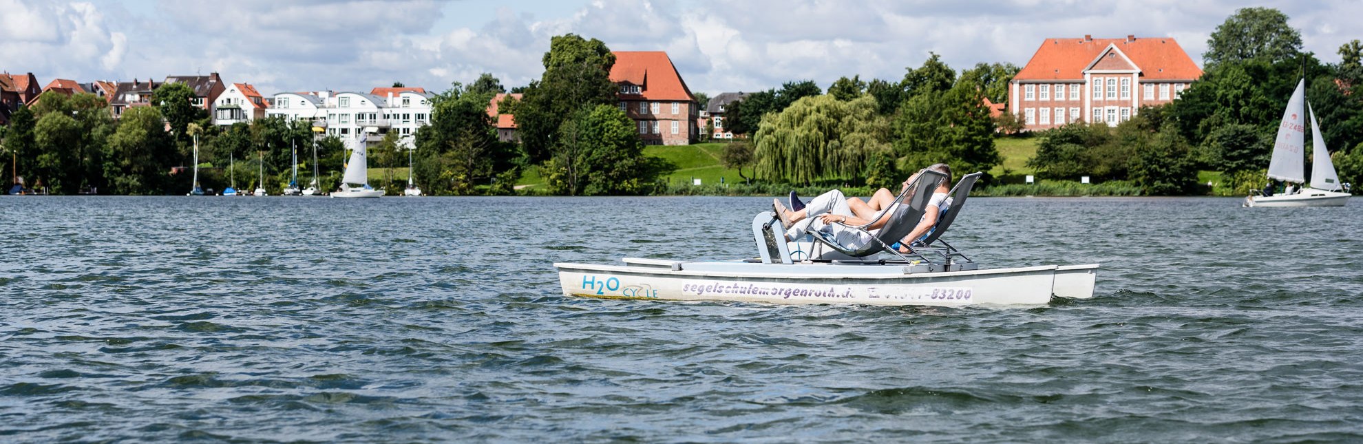 Umrunden Sie die Stadtinsel von Ratzeburg mit dem Tretboot., © Markus Tiemann / HLMS GmbH