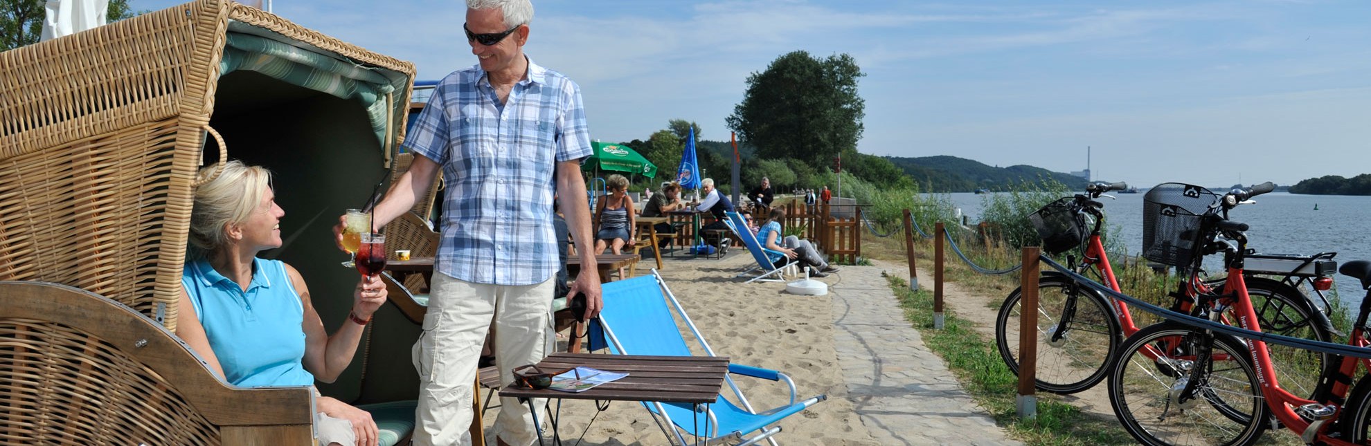 Beachclub in Geesthacht an der Elbe, © photocompany