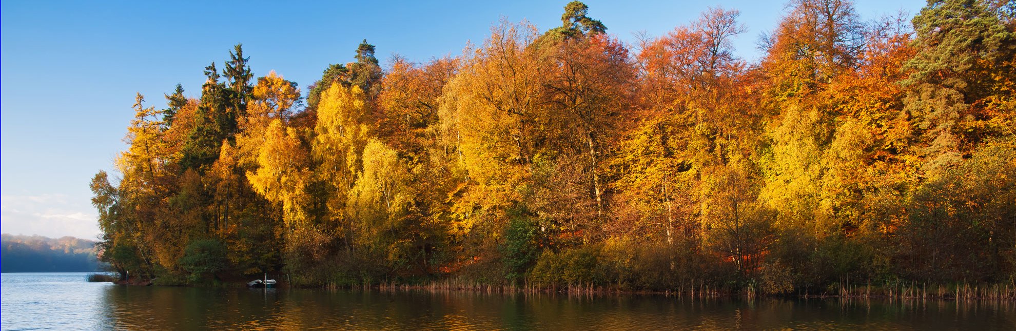 Herbstsee, © Thomas Ebelt / HLMS GmbH