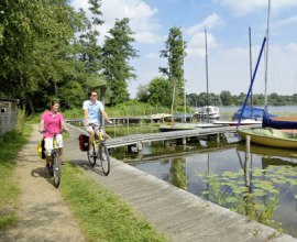 Mit dem Rad unterwegs am Ratzeburger See, © photocompany GmbH / HLMS GmbH
